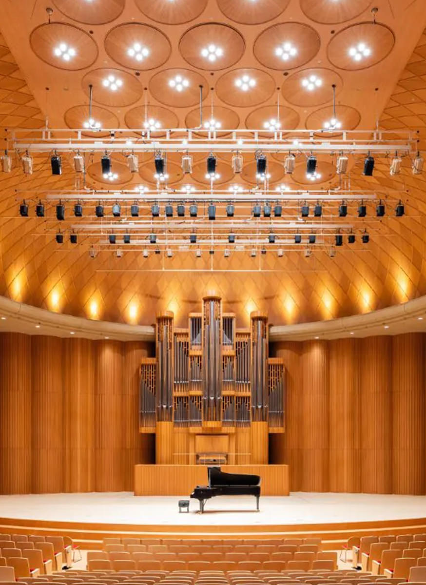 島根県 松江市 / さんびる文化センター・プラバホール